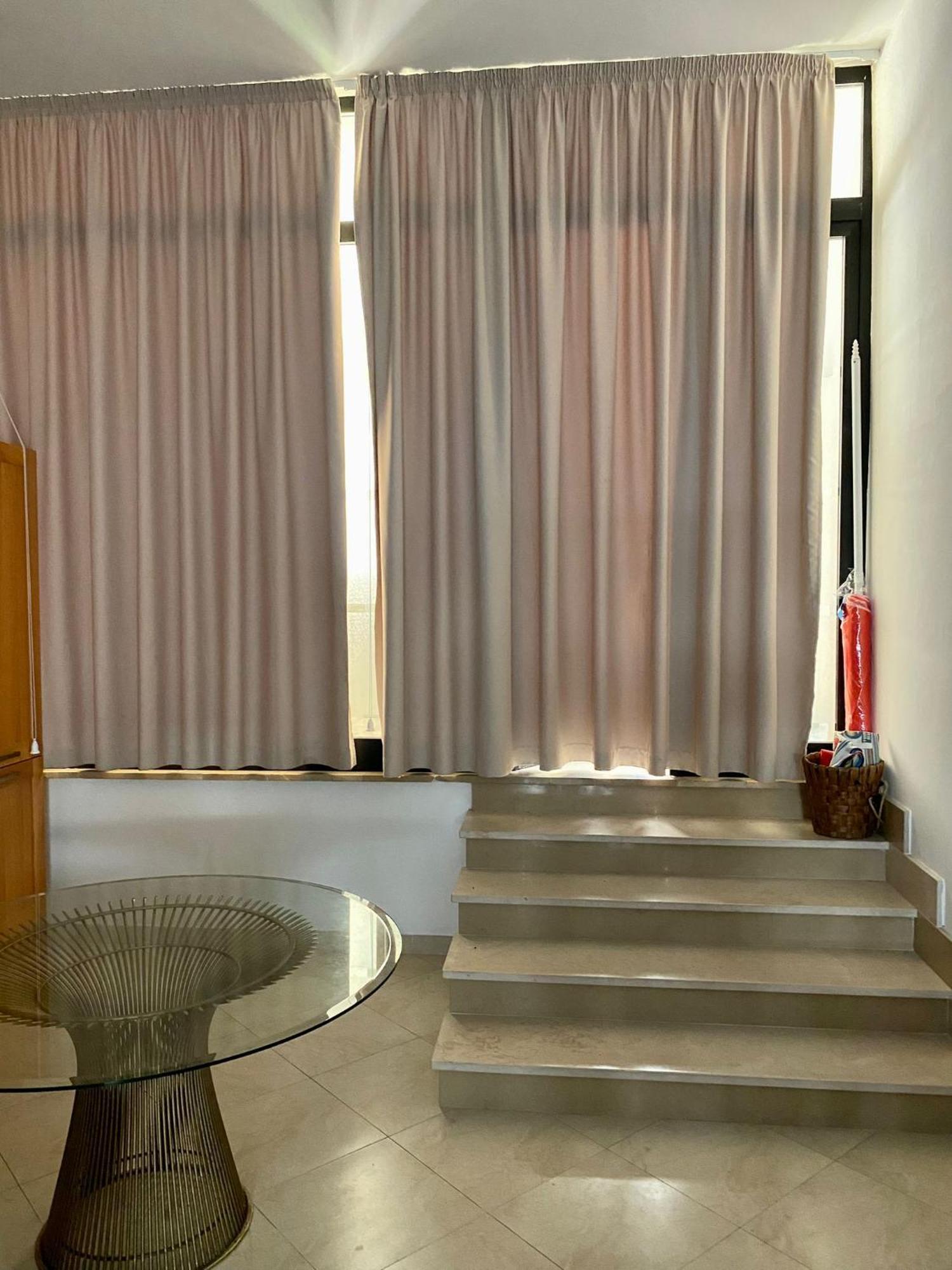 Apartment Blu Bay